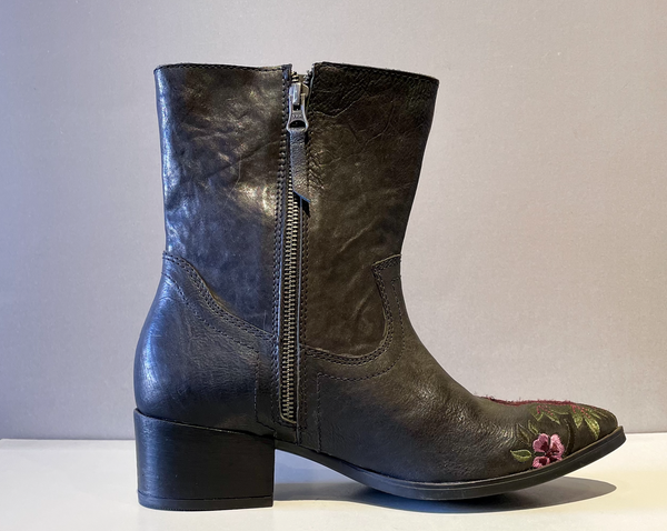 Rose Embroidered Boots